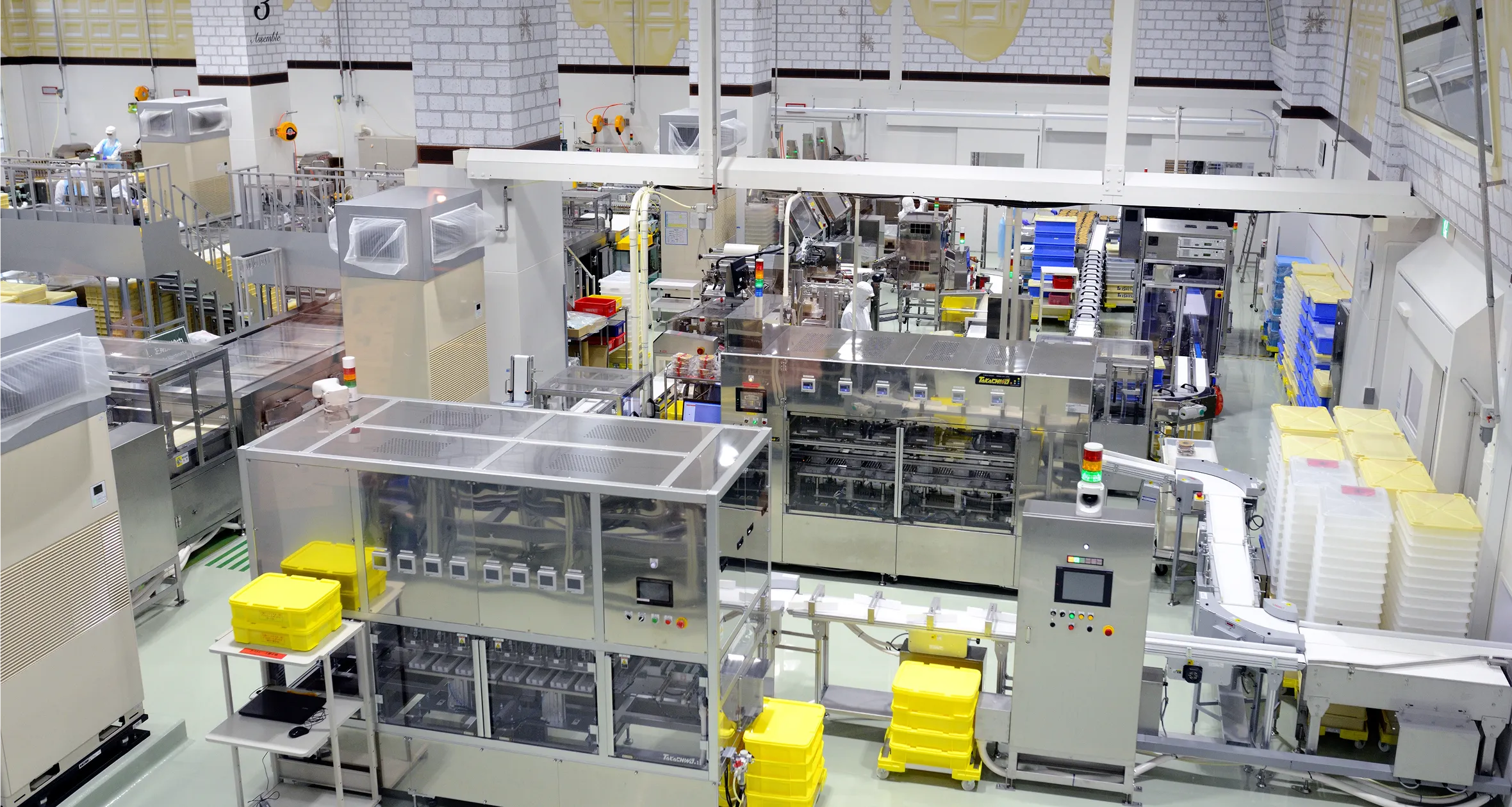 製造工場（床置きエアコンから天井設置へ）